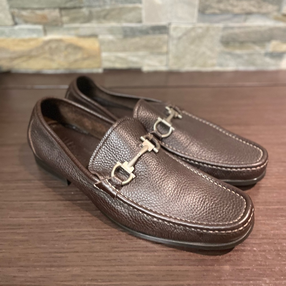 👞Salvatore Ferragamo Men's Grandioso Grained Calfskin Gancini Loafer👞 - Picture 1 of 8